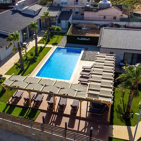 Paradise Apartments Artemida Kültér fotó